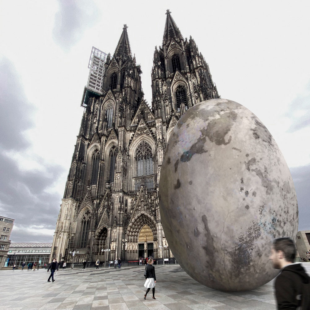 Kölner Dom mit Ei-Kunstwerk